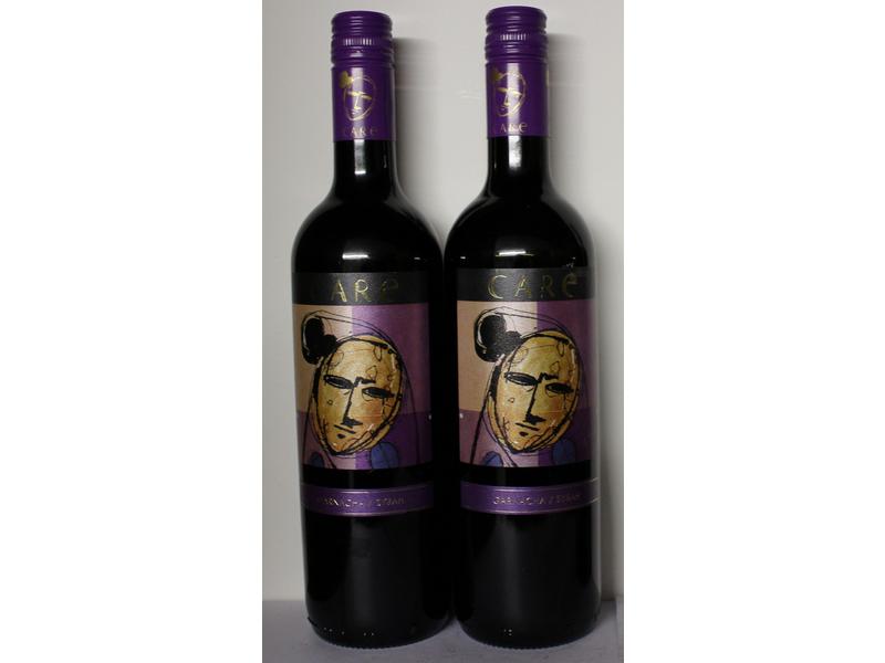 2 Blles, CARE, Arinena, 2011