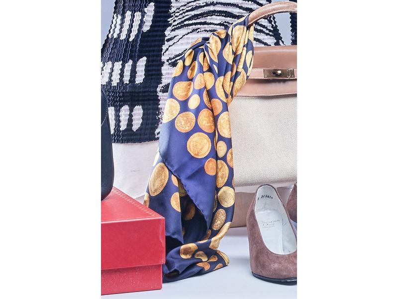 LOT DE 2 FOULARDS en soie