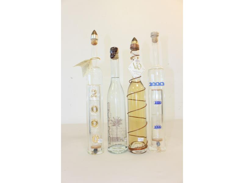 LOT DE 4 Blles d'EAU-DE-VIE