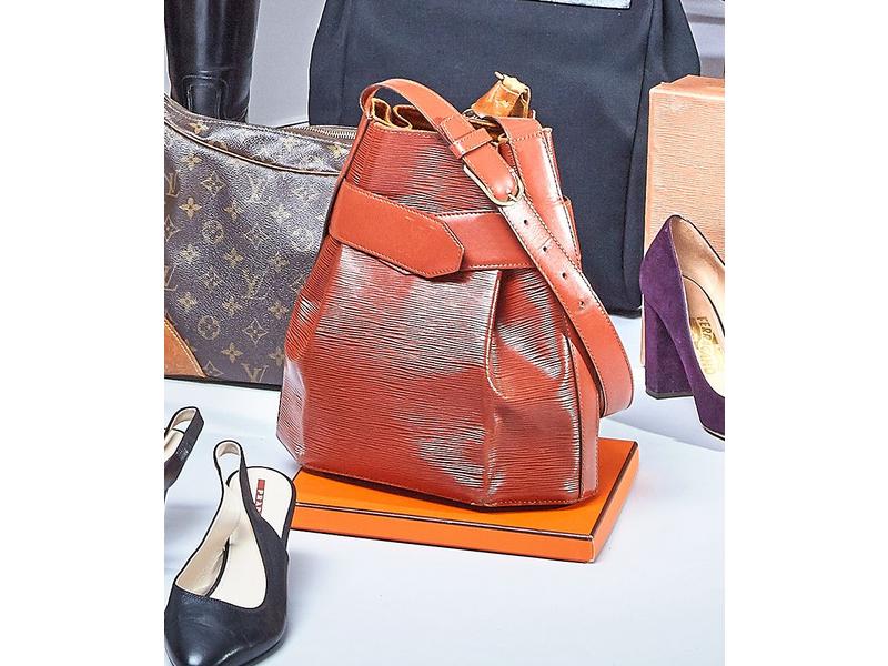 VUITTON