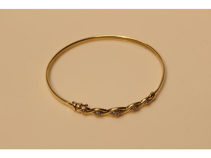 PETIT BRACELET jonc en or jaune (750) à cinq...