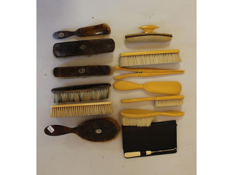 BROSSE en ivoire