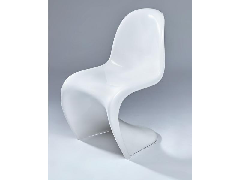 CHAISE "PANTON CHAIR" en plastique blanc,...