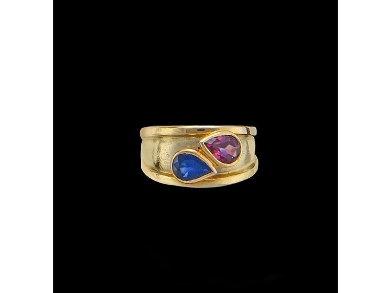 BAGUE en or jaune (750) sertie d'une pierre...