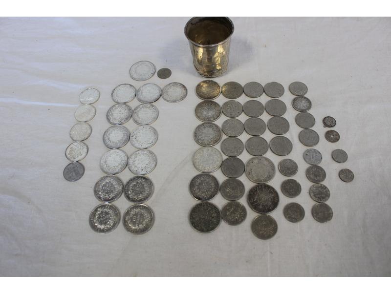 LOT DE PIECES EN ARGENT comprenant