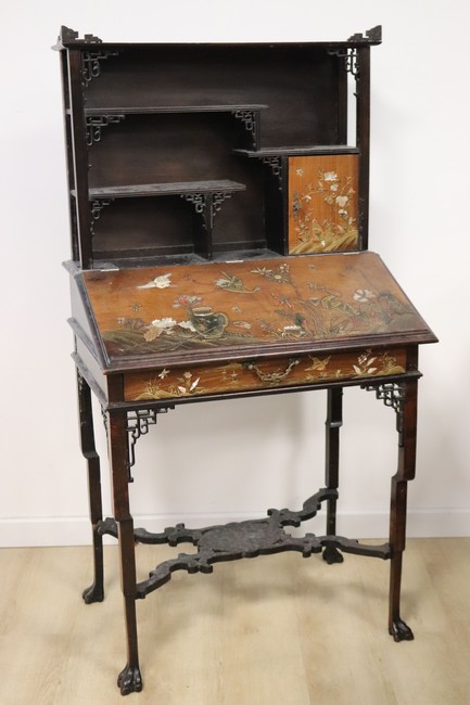 PETIT BUREAU type Bonheur-du-jour, en palissandre...