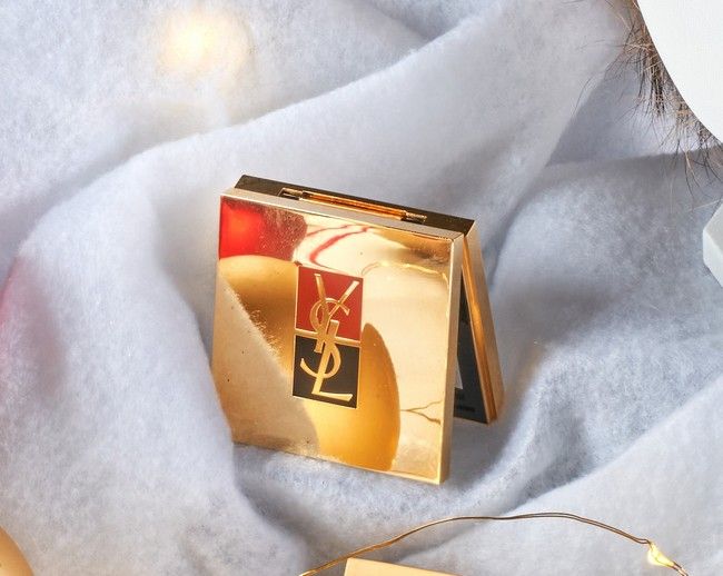 Yves SAINT-LAURENT