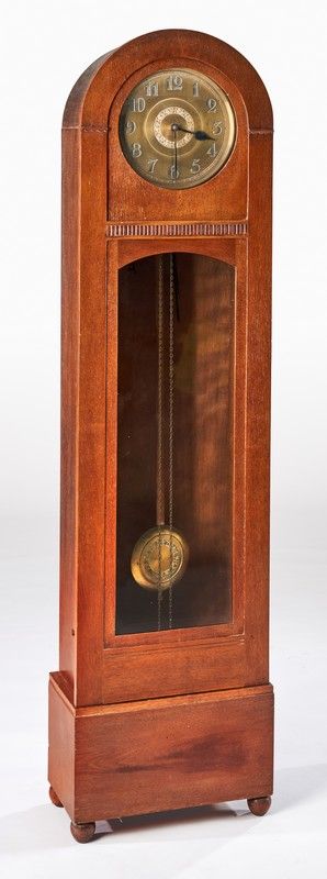 HORLOGE DE PARQUET  droite et cintrée en...