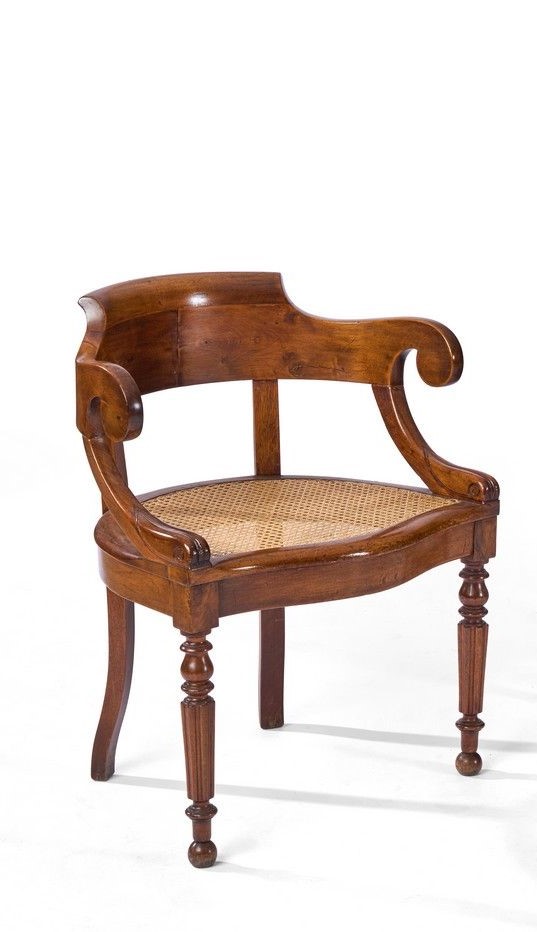 FAUTEUIL DE BUREAU en placage d'acajou à...