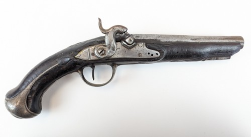 Pistolet d’officier à silex transformé à...