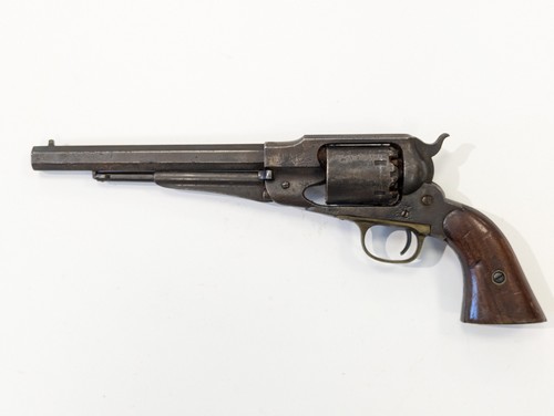 Revolver Remington modèle 1858 six coups...
