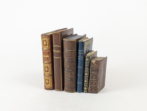 [RELIGIOSA]. Ensemble de 6 missels et livres...