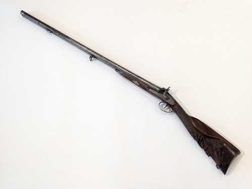 Fusil de chasse à percussion deux coups.