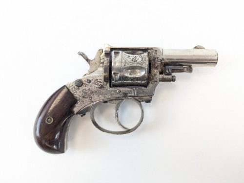 Revolver Bulldog, cinq coups, calibre 32...