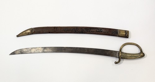 SABRE BRIQUET à lame poinçonnée et marquée...