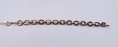 BRACELET en or (probablement 375) à maillons...