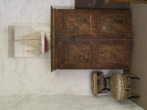 PETITE ARMOIRE rectangulaire en bois peint...