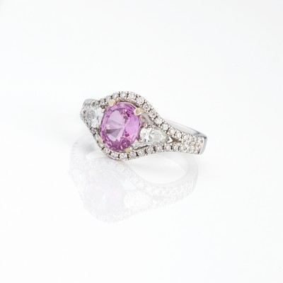 BAGUE en or gris (750) ornée d'un saphir...