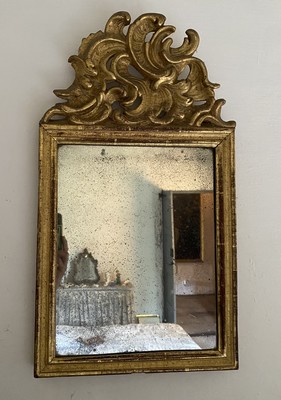 MIROIR rectangulaire dans un cadre en bois...