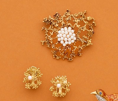 DEMI-PARURE en or (750) comprenant une broche...
