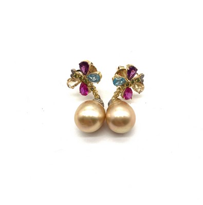 PAIRE DE PENDANTS D'OREILLES en or (585)...