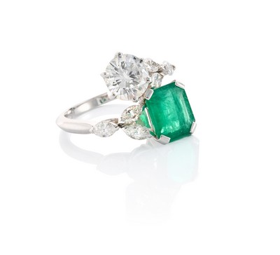 BAGUE VOUS ET MOI en or gris (750) ornée...