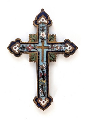CROIX en émaux cloisonnés à décor sur les...