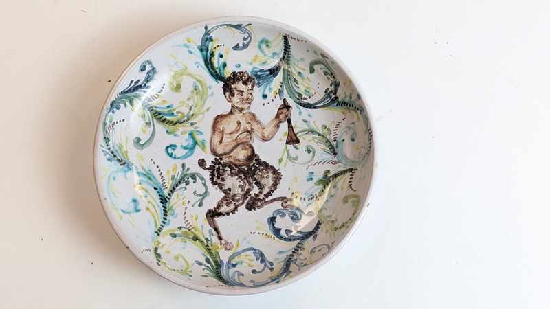 ASSIETTE creuse en céramique émaillée polychrome...