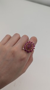 IMPORTANTE BAGUE en argent doré (925) stylisant...