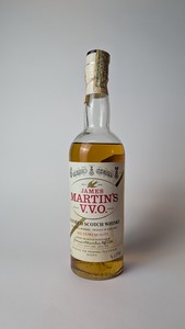 1 Blle SCOTCH WHISKY, James Martins VVO,...