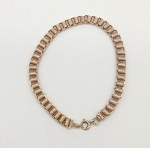 BRACELET en or (750) à mailles cylindriq...