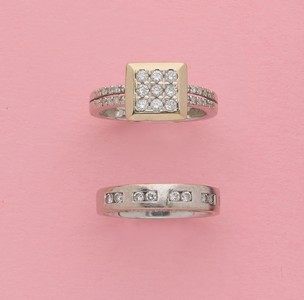 BAGUE ET ALLIANCE en or gris (750) serties...