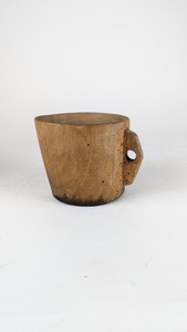 PETIT KAIKU monoxyle à une anse repercée...
